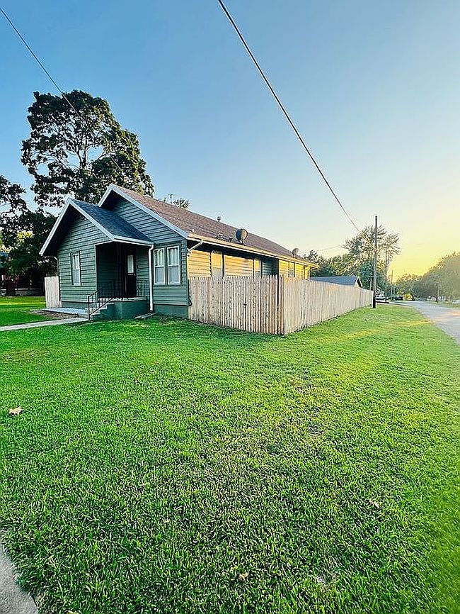 Photo of 701 S 3rd St, Madison, KS