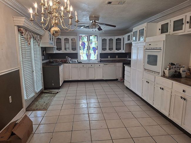Image of 303 Maple St