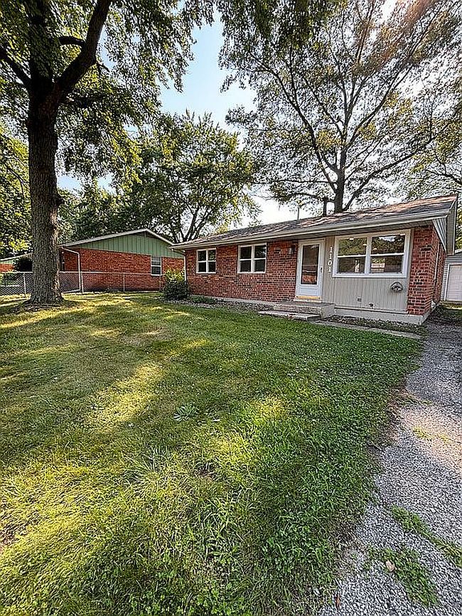 Image of 1101 Salem St