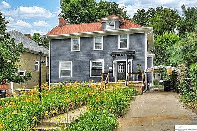 Image of 3317 Burt St