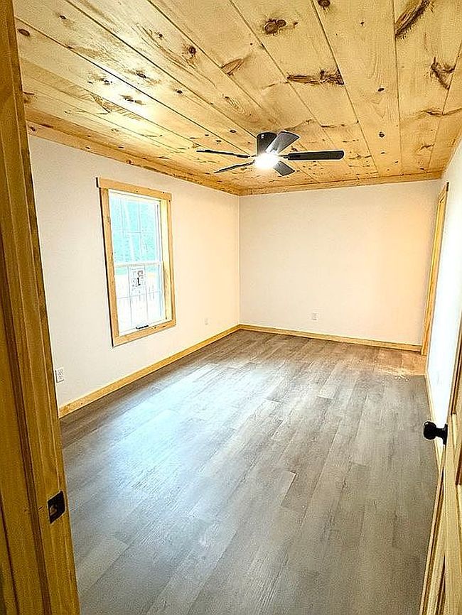 Additional photo 1 of property located at 228 Hume Way