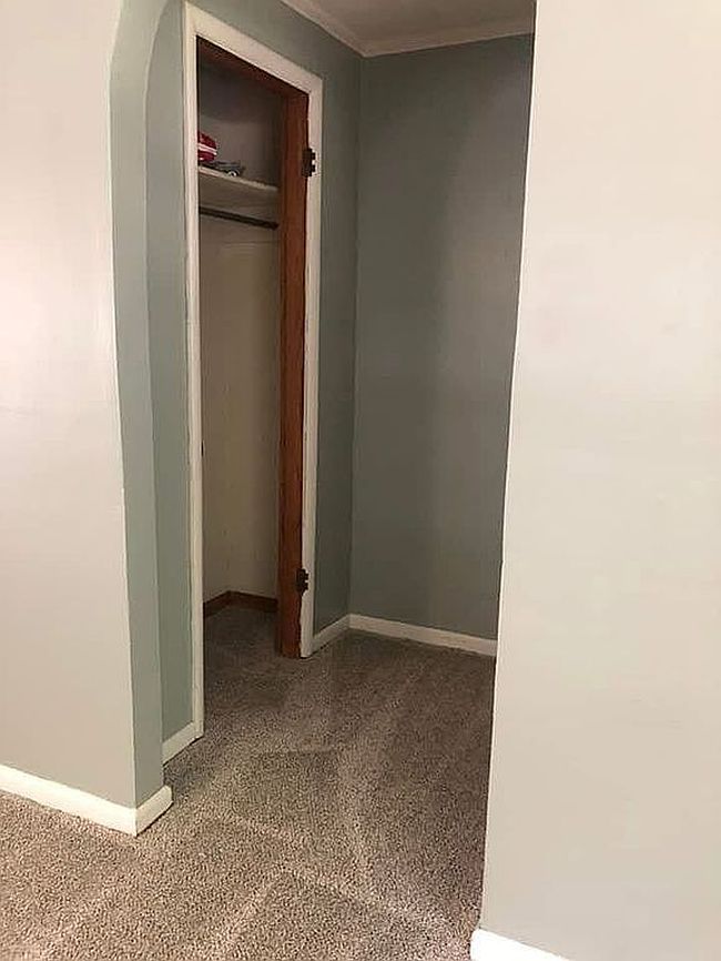 Image of 332 Sheeley St