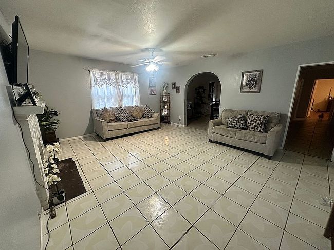 Photo of 306 N Canton St, Mexia, TX