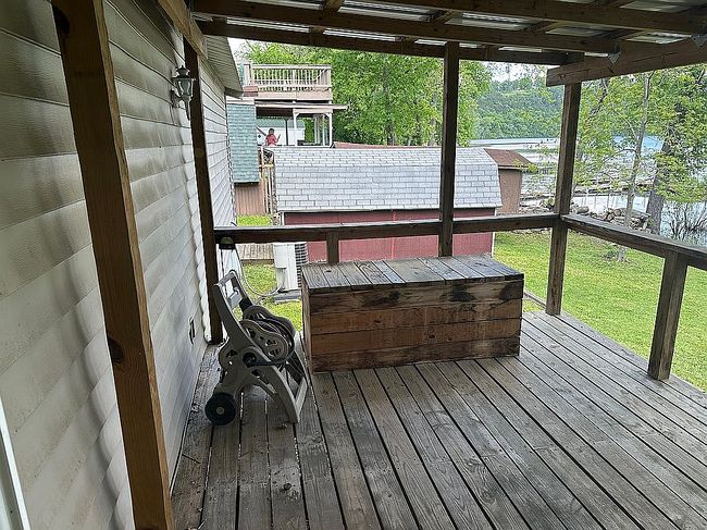 Image of 154 Collins