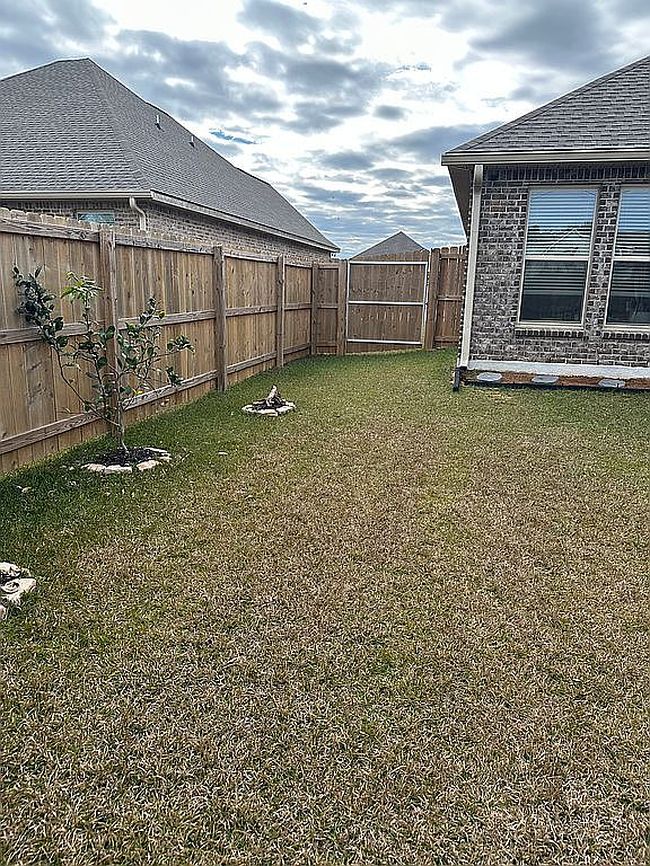 Image of 1033 Stella Rd