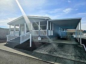 Preview of property located at 305 W Riverridge Ave