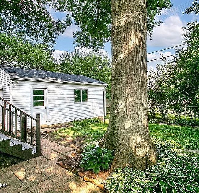 Image of 3638 Warner Ave