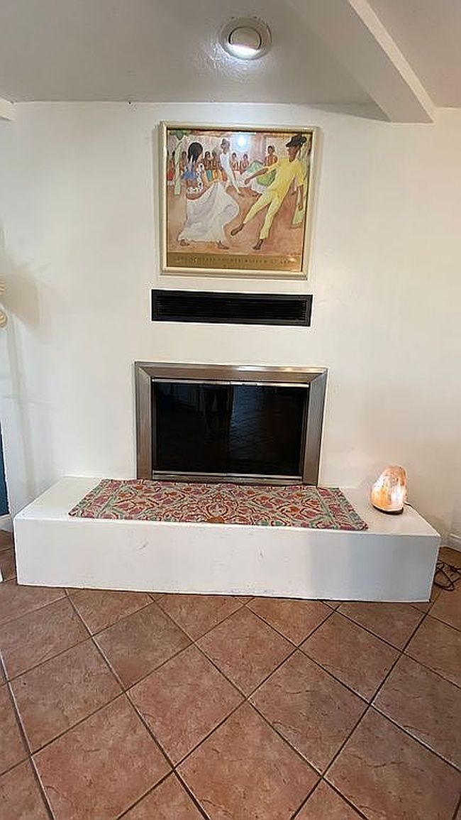 Photo of 32272 Florida Ave, Mentone, CA