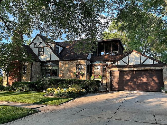 Photo of 3339 Ann St, Lansing, IL