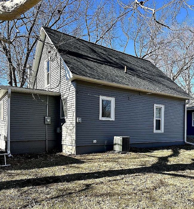 Image of 1148 N Columbia Ave