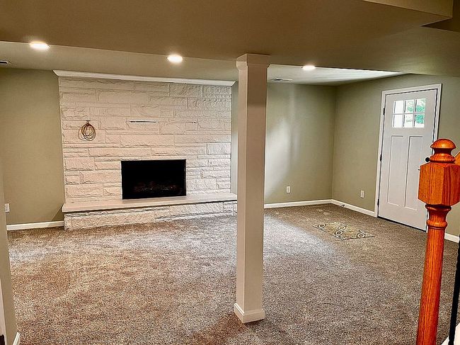 Photo of 8914 New Harmony Rd, Evansville, IN