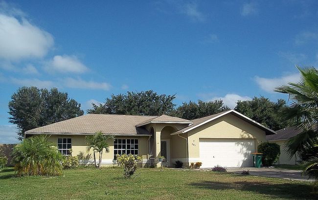Photo of 987 Grove Dr, Naples, FL