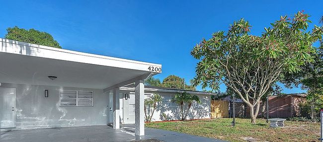 Photo of 4200 Ne 3rd Ave