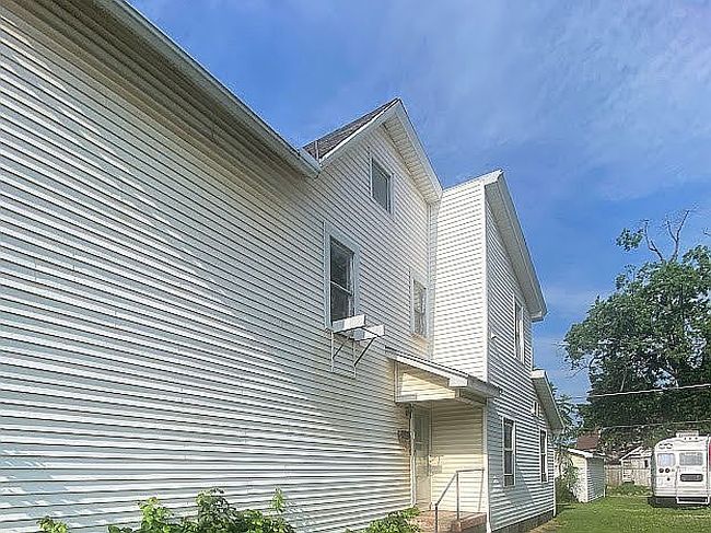 Image of 1030 S 8th St