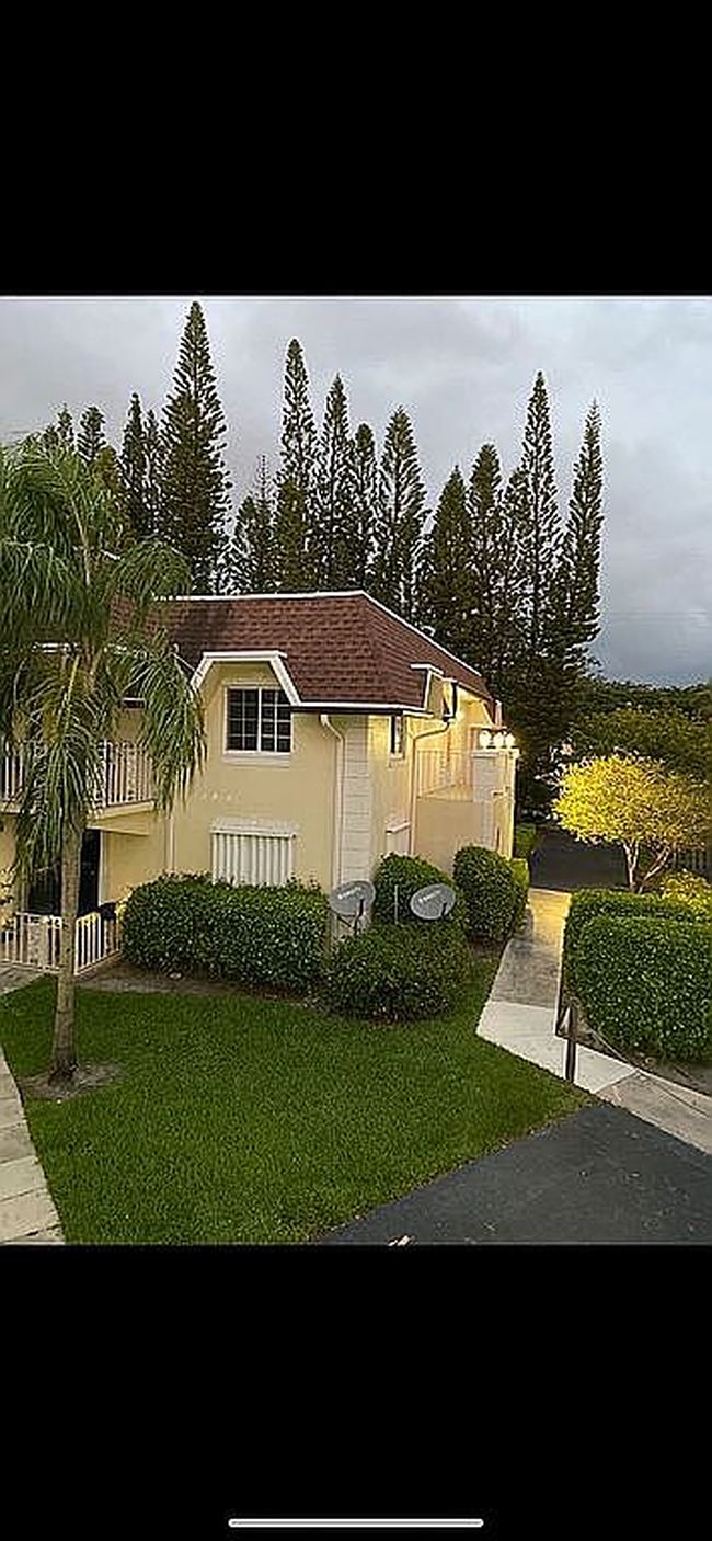 Photo of 700 Se 2nd Ave Apt 409, Deerfield Beach, FL