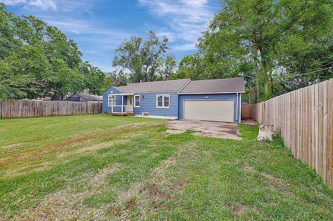 Photo of 1127 S Greenwood Ave, Wichita, KS