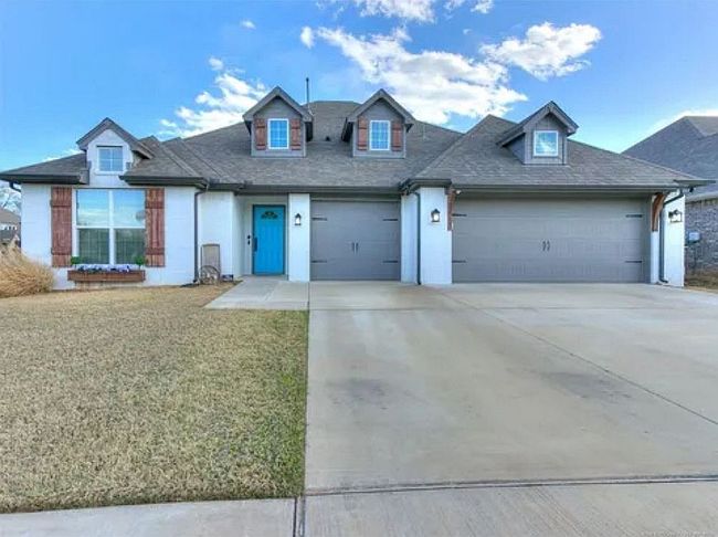 Preview of property located at 2601 W Albuquerque St