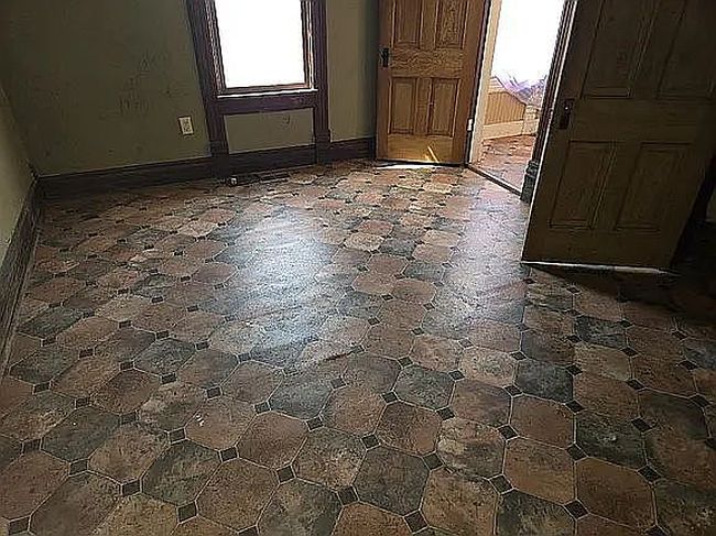 Photo of 309 W Samuel St, Hamilton, MO