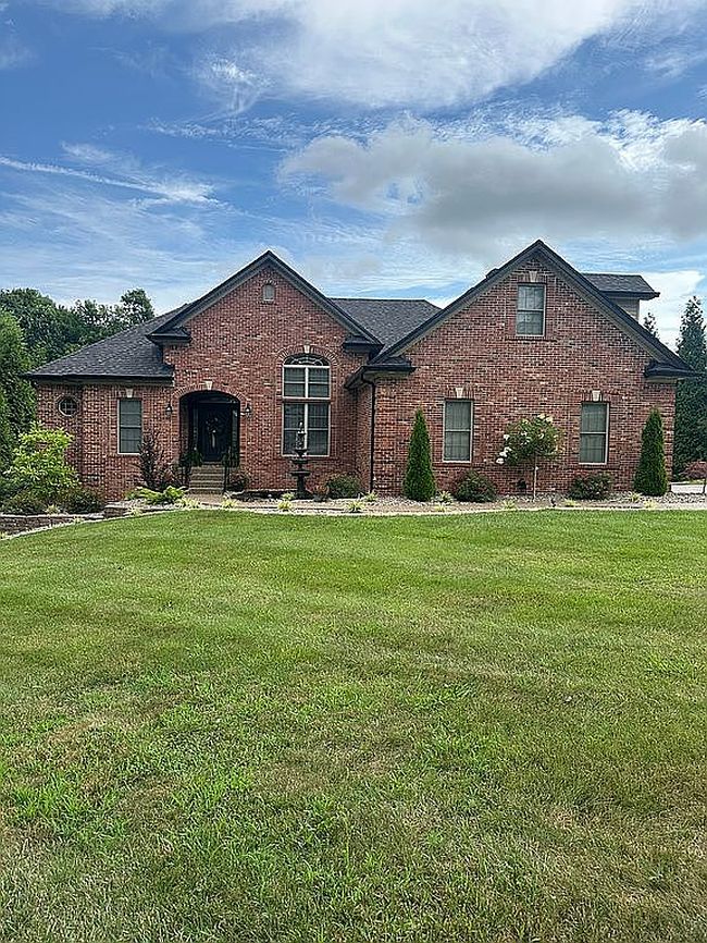 Photo of 6201 Cherry Grove Ct, Georgetown, IN