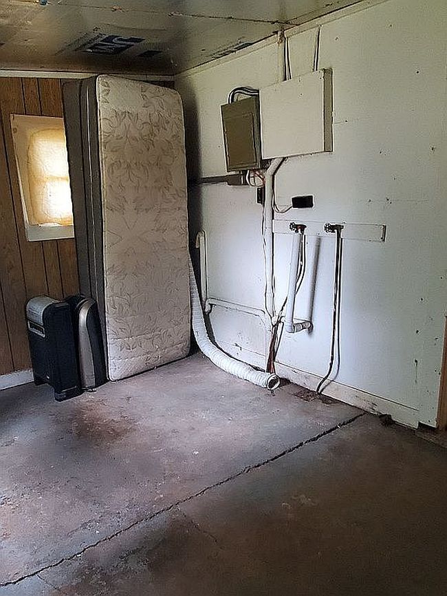 Image of 1107 Dell Ave