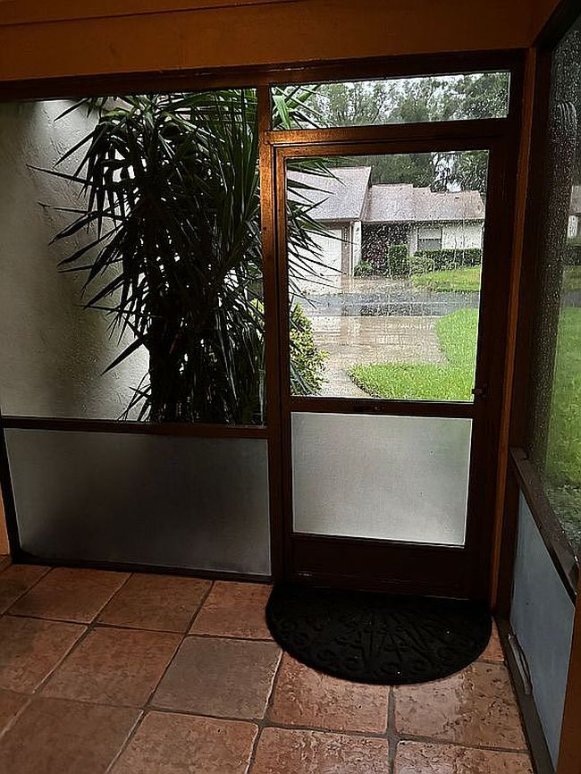Photo of 4626 Oak Hill Ter, Sarasota, FL