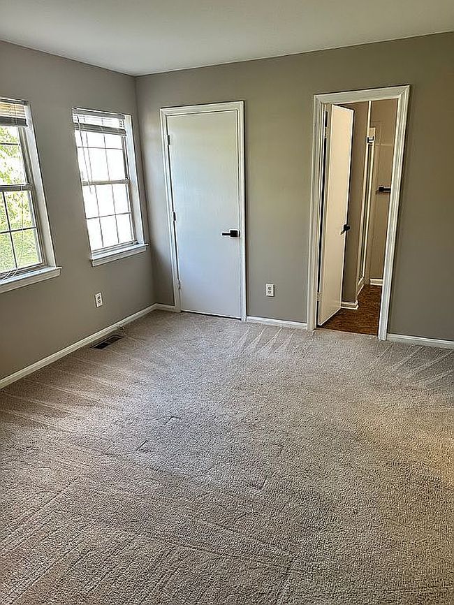Photo of 165 Fairfield Dr, Warrenton, VA