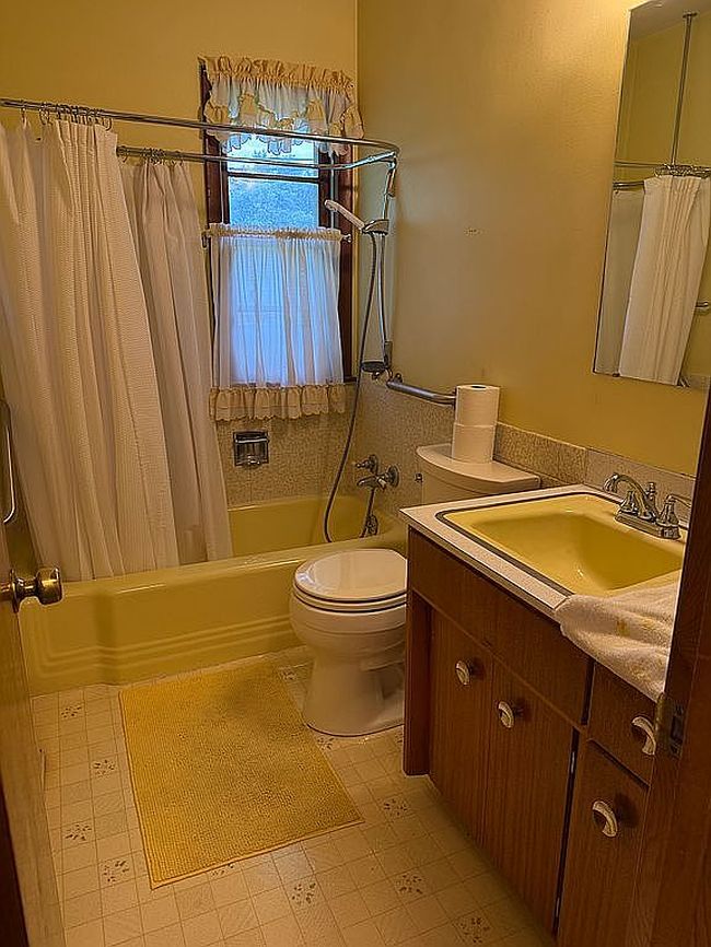 Photo of 167 Letsch Rd, Waterloo, IA