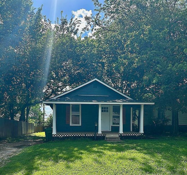 Photo of 614 S Division St, Sapulpa, OK