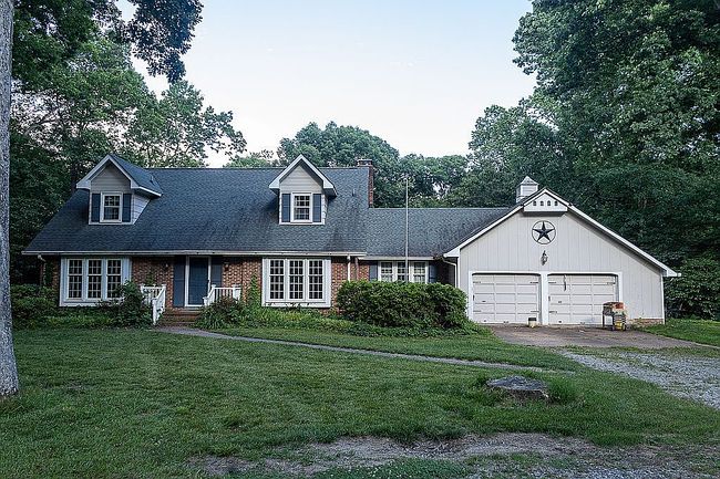 Image of 3223 Wood Dale Rd