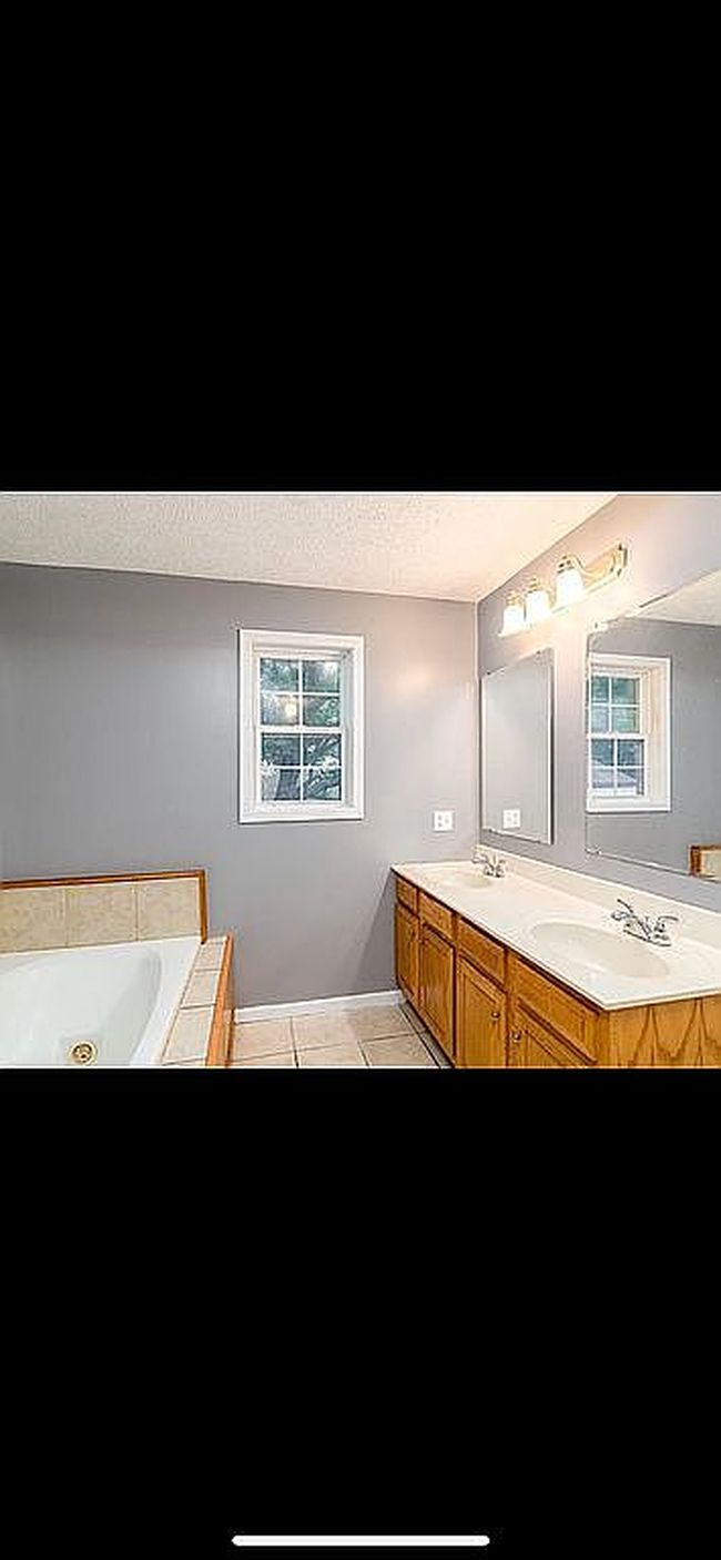 Photo of 769 Upper Fredericktown Rd, Mount Vernon, OH
