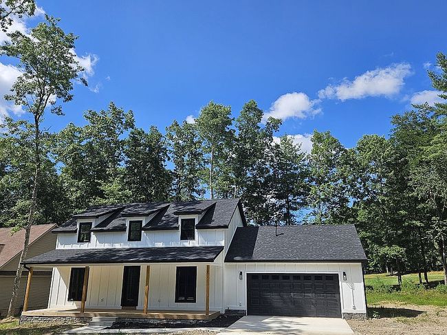 Preview of property located at 111 Arthur Ln