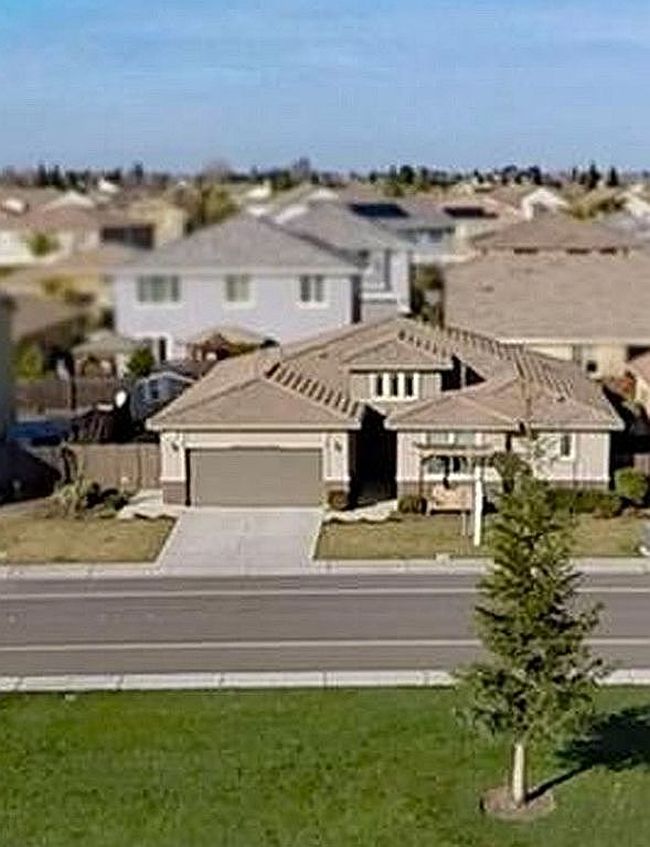 Photo of 935 Mono St, Manteca, CA