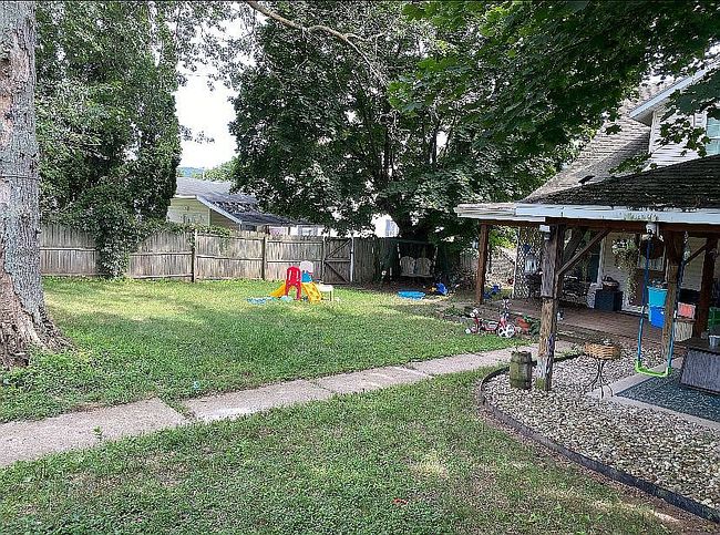 Photo of 318 W Main St, Valley View, PA