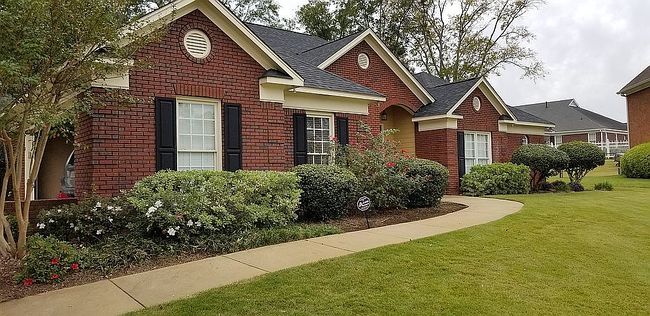 Photo of 1402 Fall Branch Dr