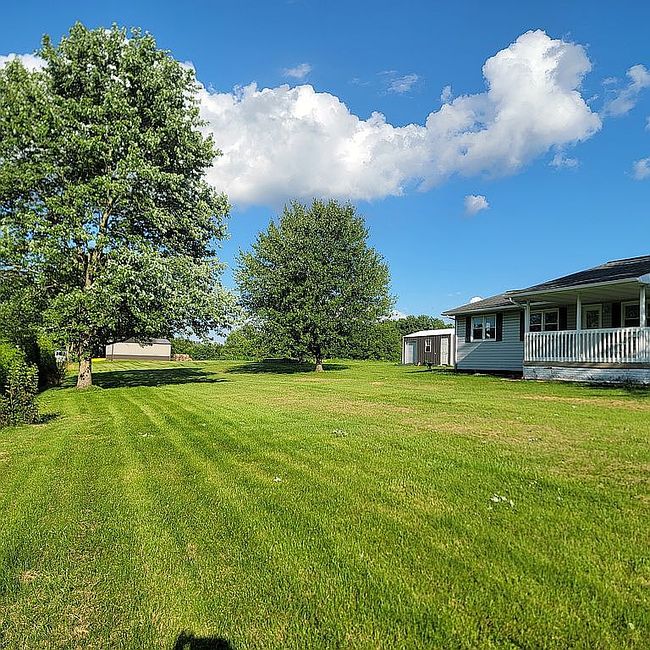 Photo of 10715 Downen Rd, Wadesville, IN