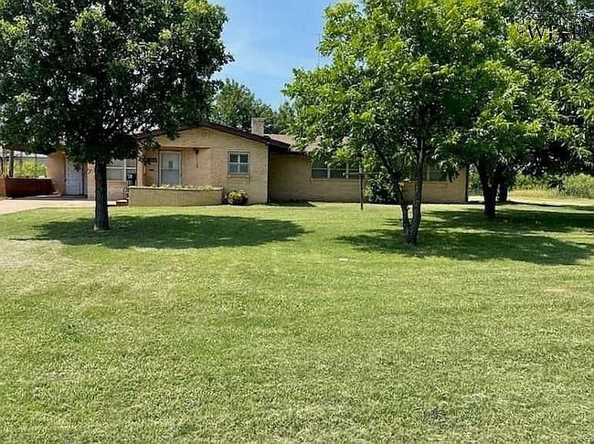 Image of 3702 Seymour Rd