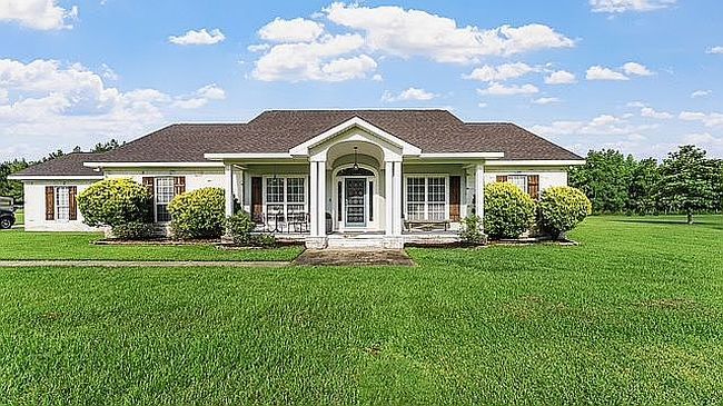 Photo of 1870 Homestead Ln, Wilmer, AL