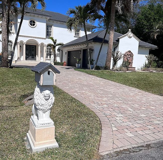 Photo of 2304 Winding Creek Ln, Fort Pierce, FL