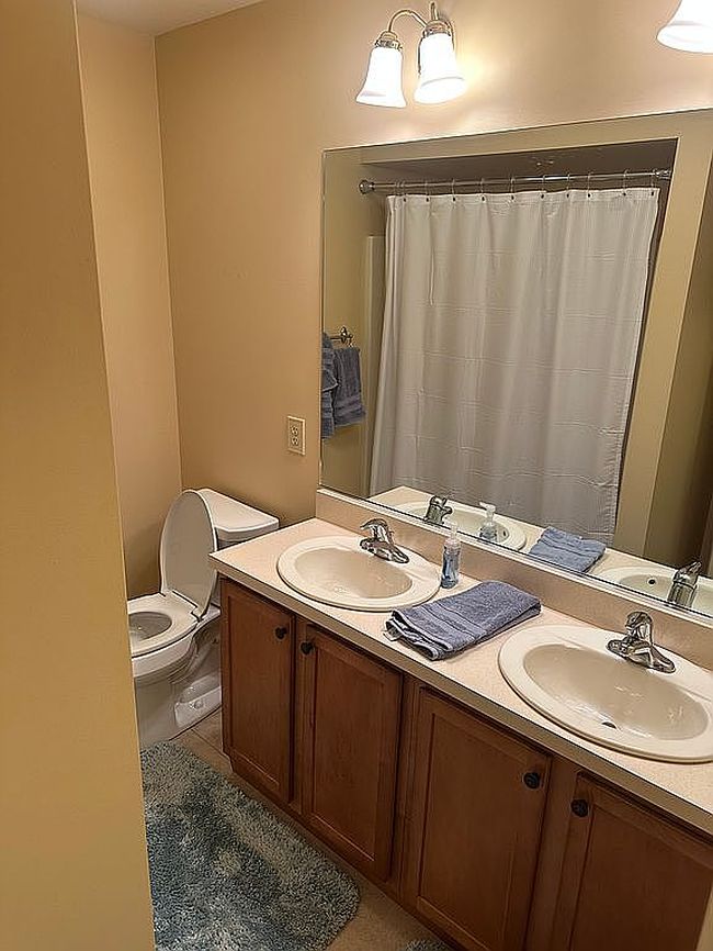 Photo of 42 N Chestnut Dr, Drums, PA