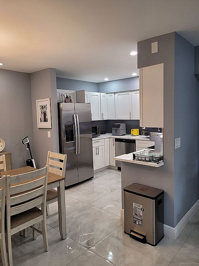 Photo of 9780 Pineapple Tree Dr Apt 203, Boynton Beach, FL