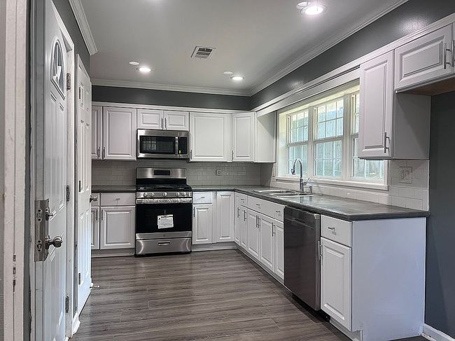 Photo of 204 Chatham Dr, Holly Springs, MS