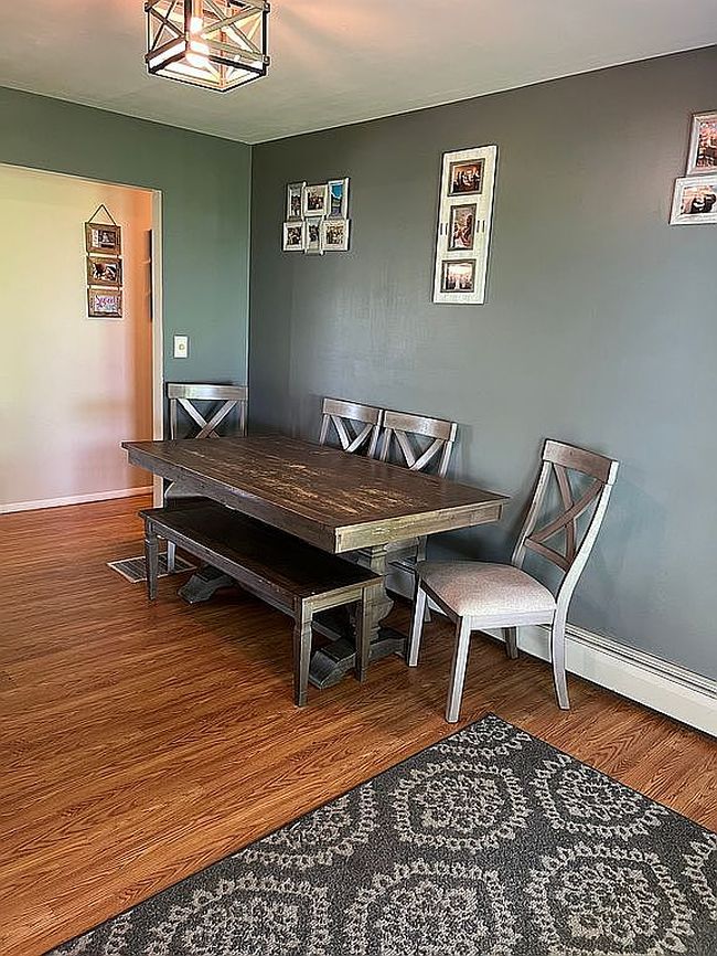 Image of 166 Parish St