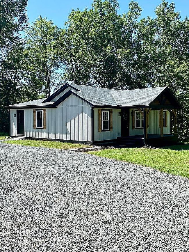 Photo of 2724 Cove Rd, Rutherfordton, NC