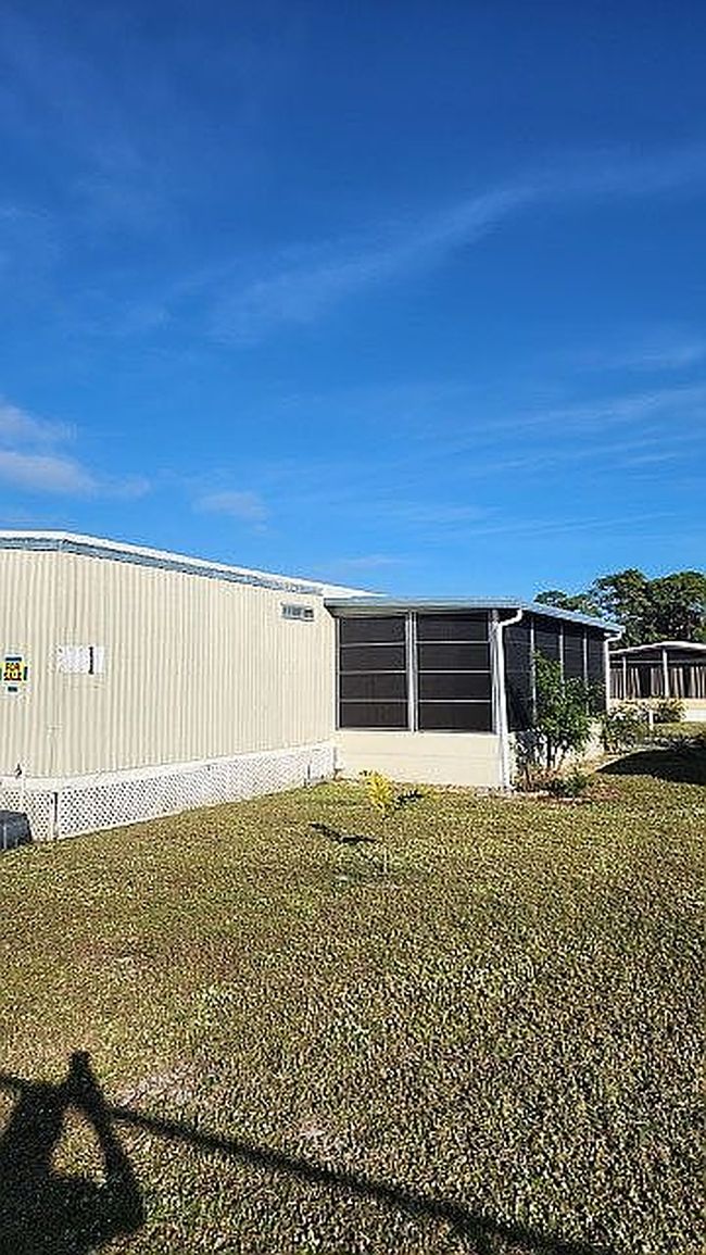 Image of 226 W Erie Dr