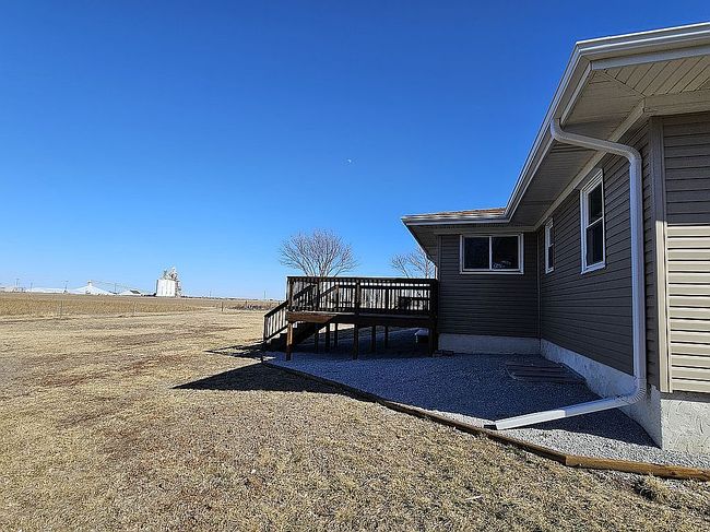 Photo of 515 E Ayres St, Shelton, NE