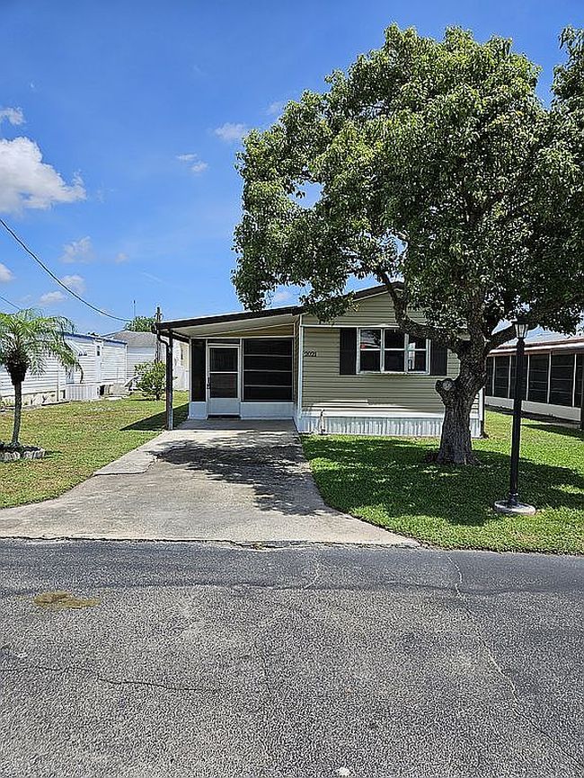 Photo of 3 New Jersey St, Frostproof, FL