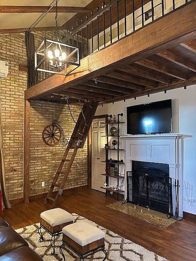 Additional photo 3 of property located at 2338 Magazine St Apt 9