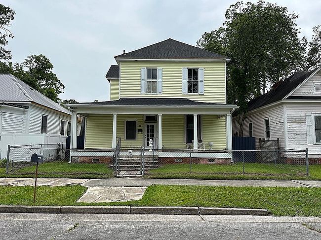 Photo of 608 Ware St, Waycross, GA