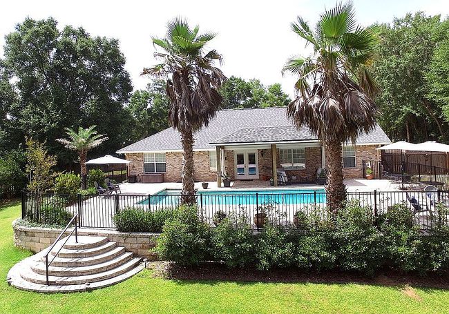 Photo of 3045 Wallace Lake Rd, Pace, FL