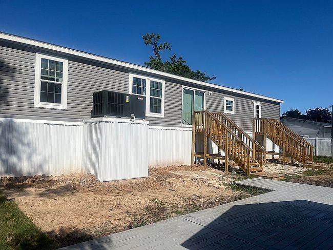 Image of 55744 Holiday Cir